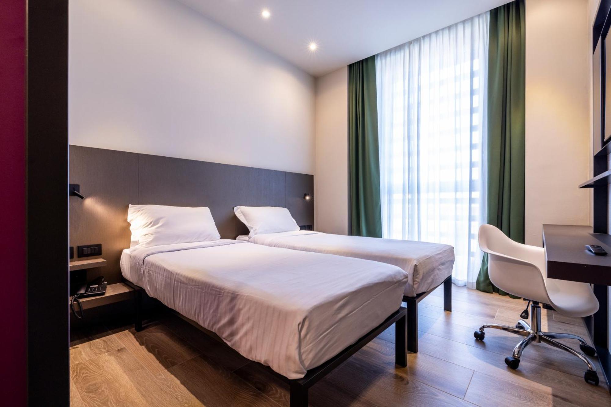 Hotel Degli Arcimboldi — Fotos 1